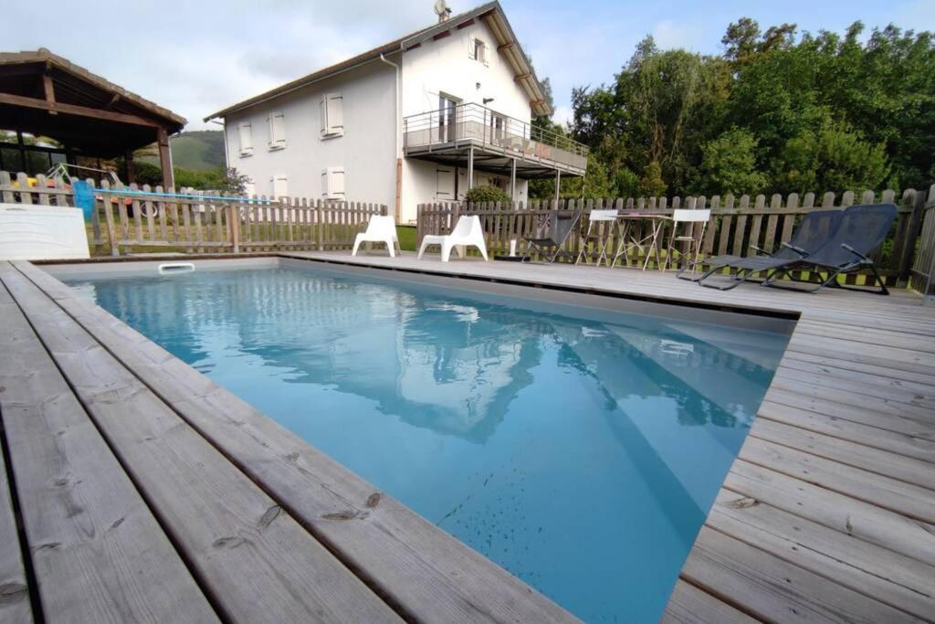 Appartement Au Calme Avec Vue Et Piscine Au Coeur Du Pays Basque Mauléon-Licharre Exterior foto